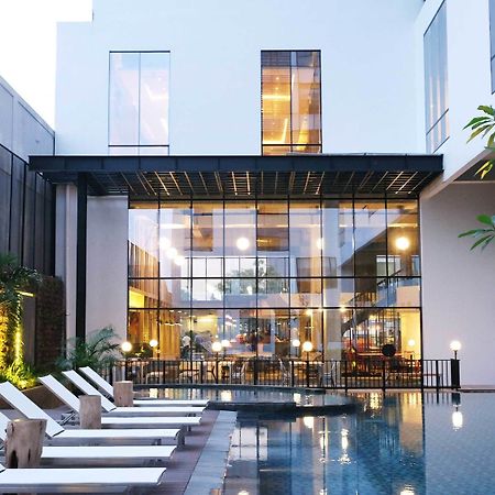 Gaia Cosmo Hotel Yogyakarta Ngoại thất bức ảnh